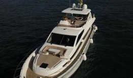 最新爆料游艇图片高清壁纸,揭秘最新游艇高清壁纸中的海上贵族风采